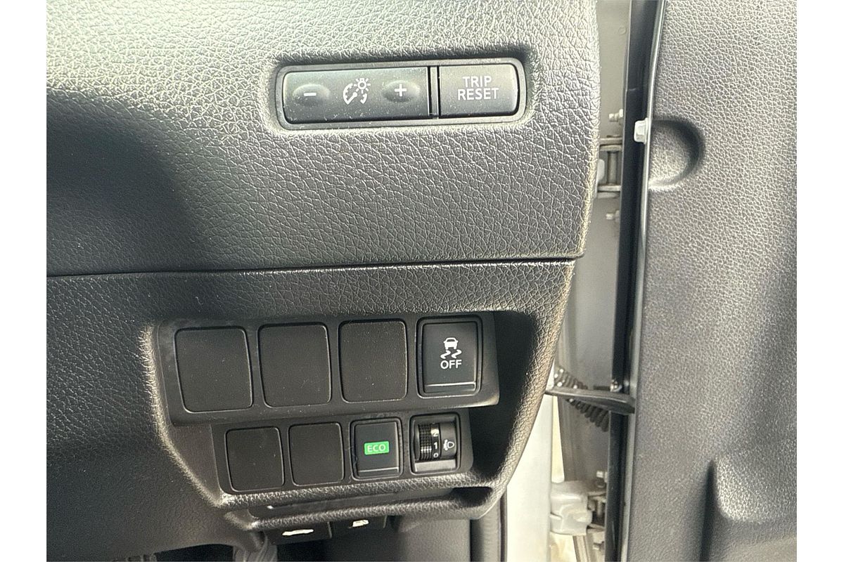 2014 Nissan X-TRAIL ST T32