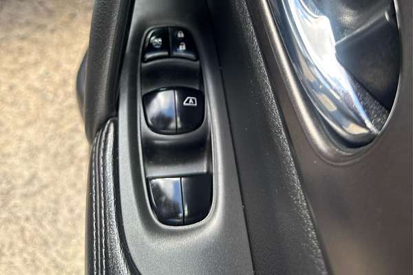 2014 Nissan X-TRAIL ST T32