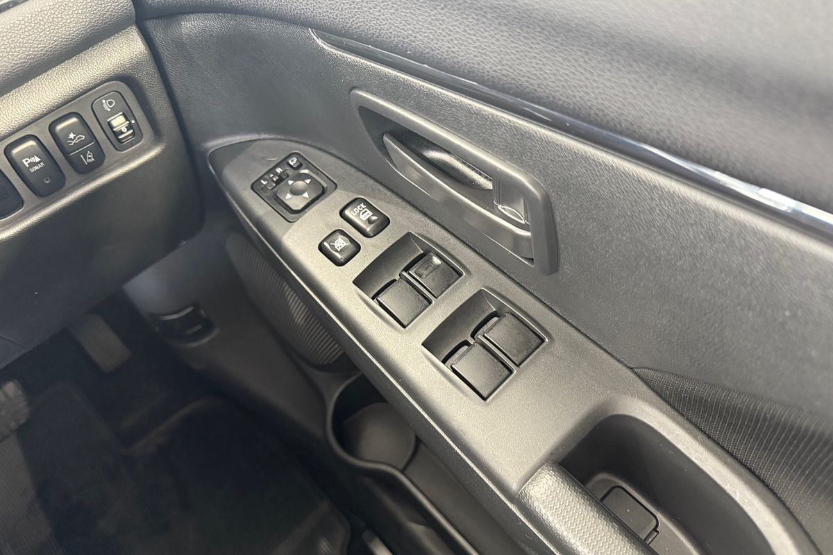 2023 Mitsubishi ASX ES XD