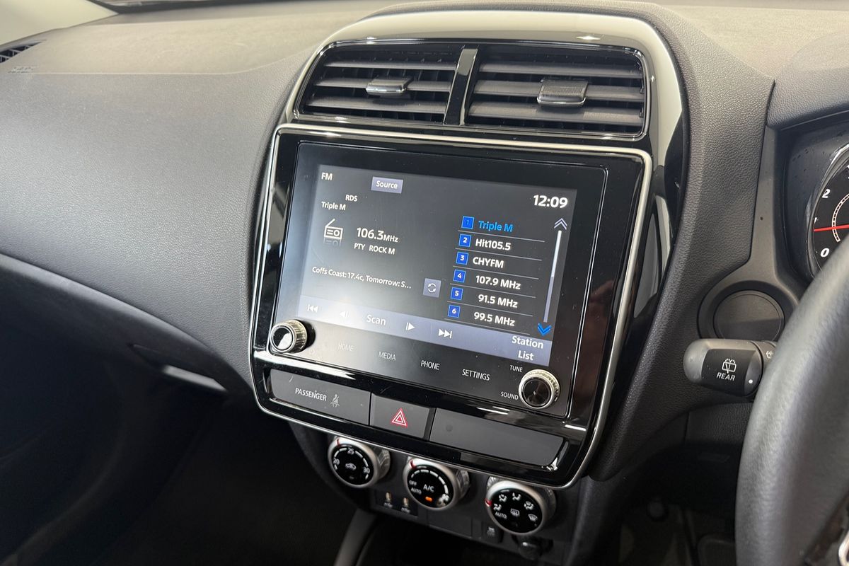 2023 Mitsubishi ASX ES XD