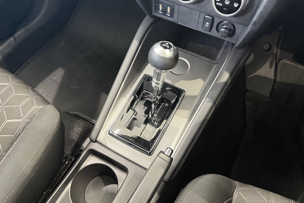 2023 Mitsubishi ASX ES XD