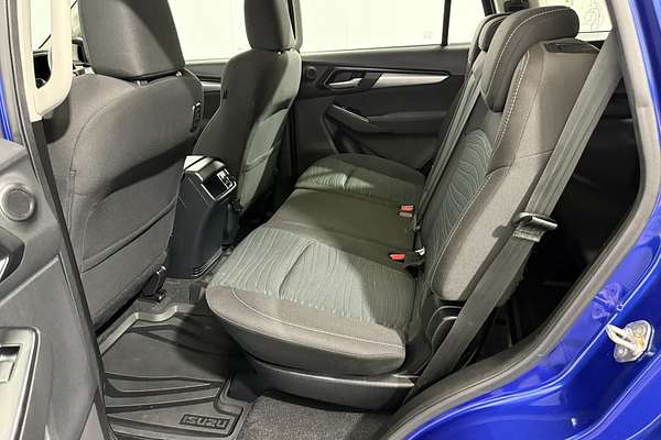 2023 Isuzu MU-X LS-M