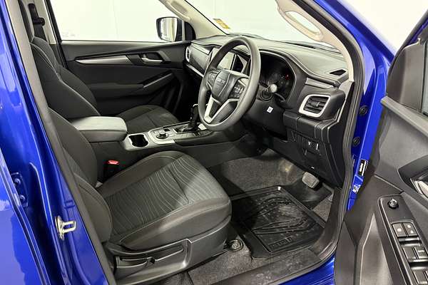 2023 Isuzu MU-X LS-M