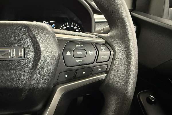 2023 Isuzu MU-X LS-M