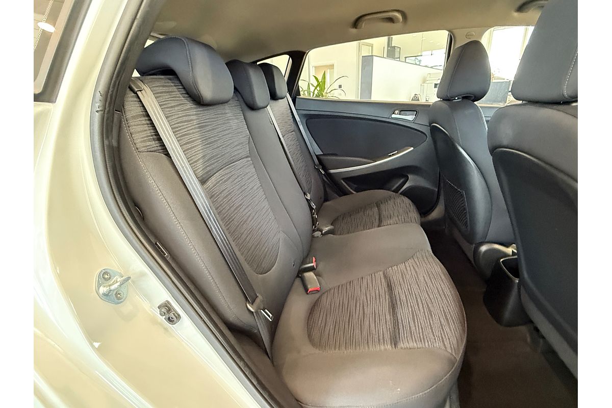 2018 Hyundai Accent Sport RB6