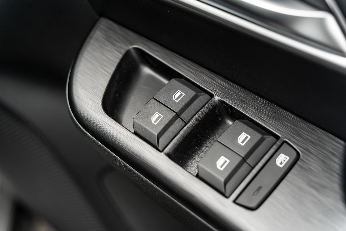 2025 MG ZS Essence ZS32