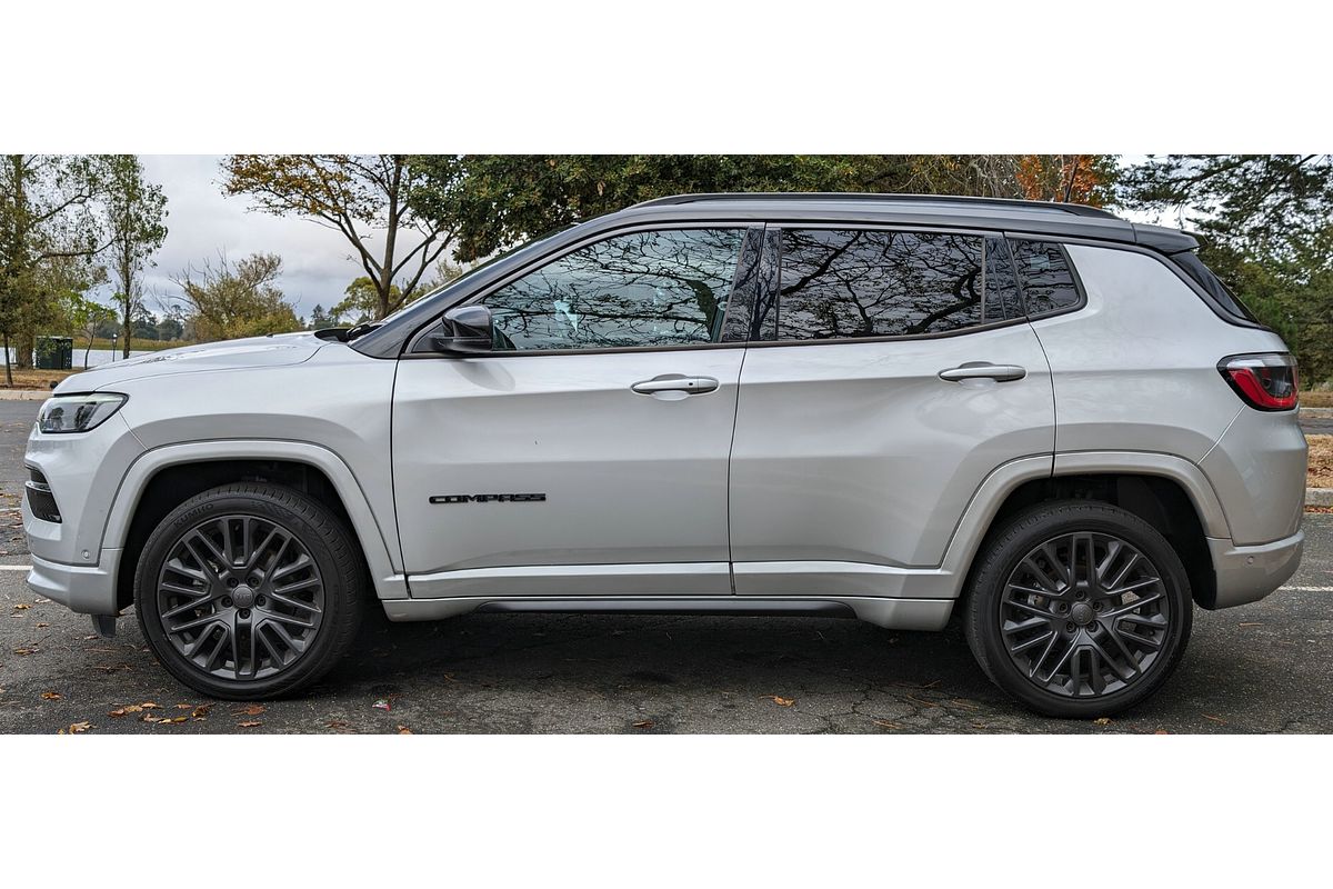 2023 Jeep Compass S-Limited M6
