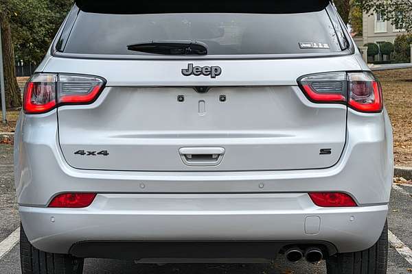 2023 Jeep Compass S-Limited M6