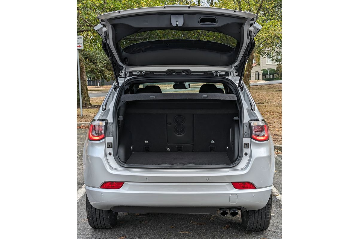 2023 Jeep Compass S-Limited M6