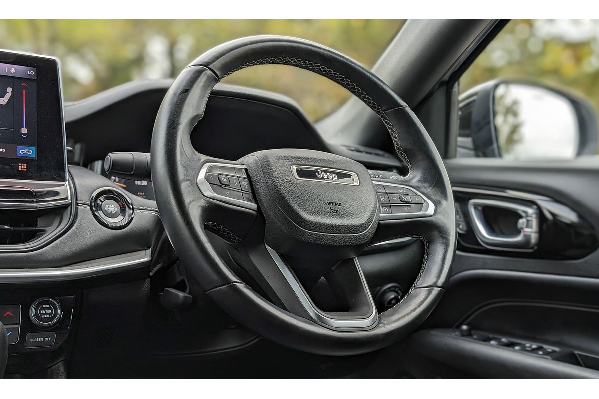 2023 Jeep Compass S-Limited M6