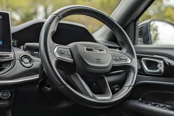 2023 Jeep Compass S-Limited M6