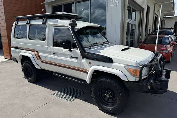 2015 Toyota LANDCRUISER WORKMATE TROOPCARRIE VDJ78R