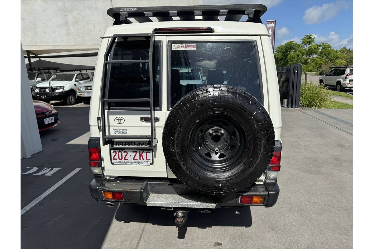 2015 Toyota LANDCRUISER WORKMATE TROOPCARRIE VDJ78R