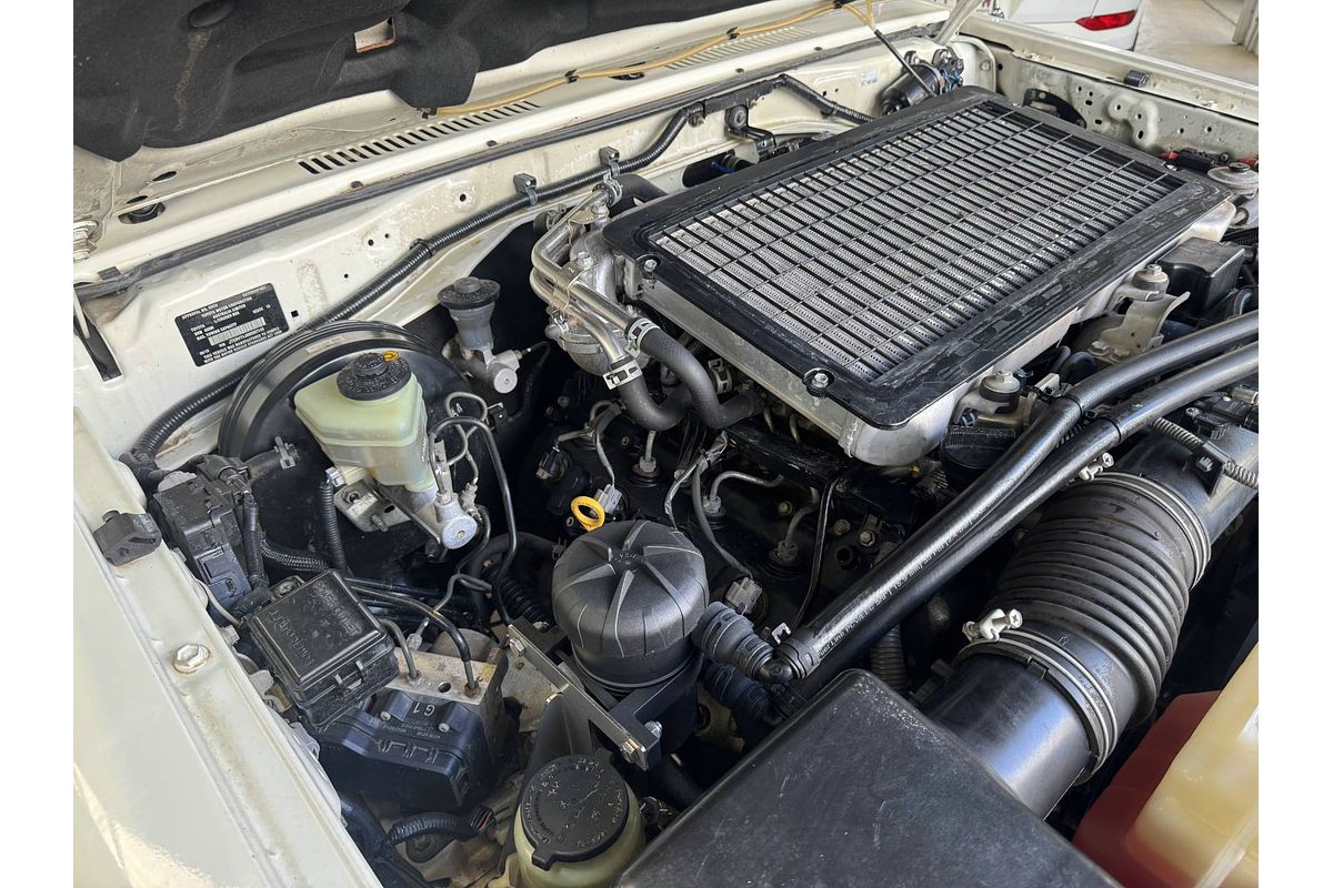 2015 Toyota LANDCRUISER WORKMATE TROOPCARRIE VDJ78R