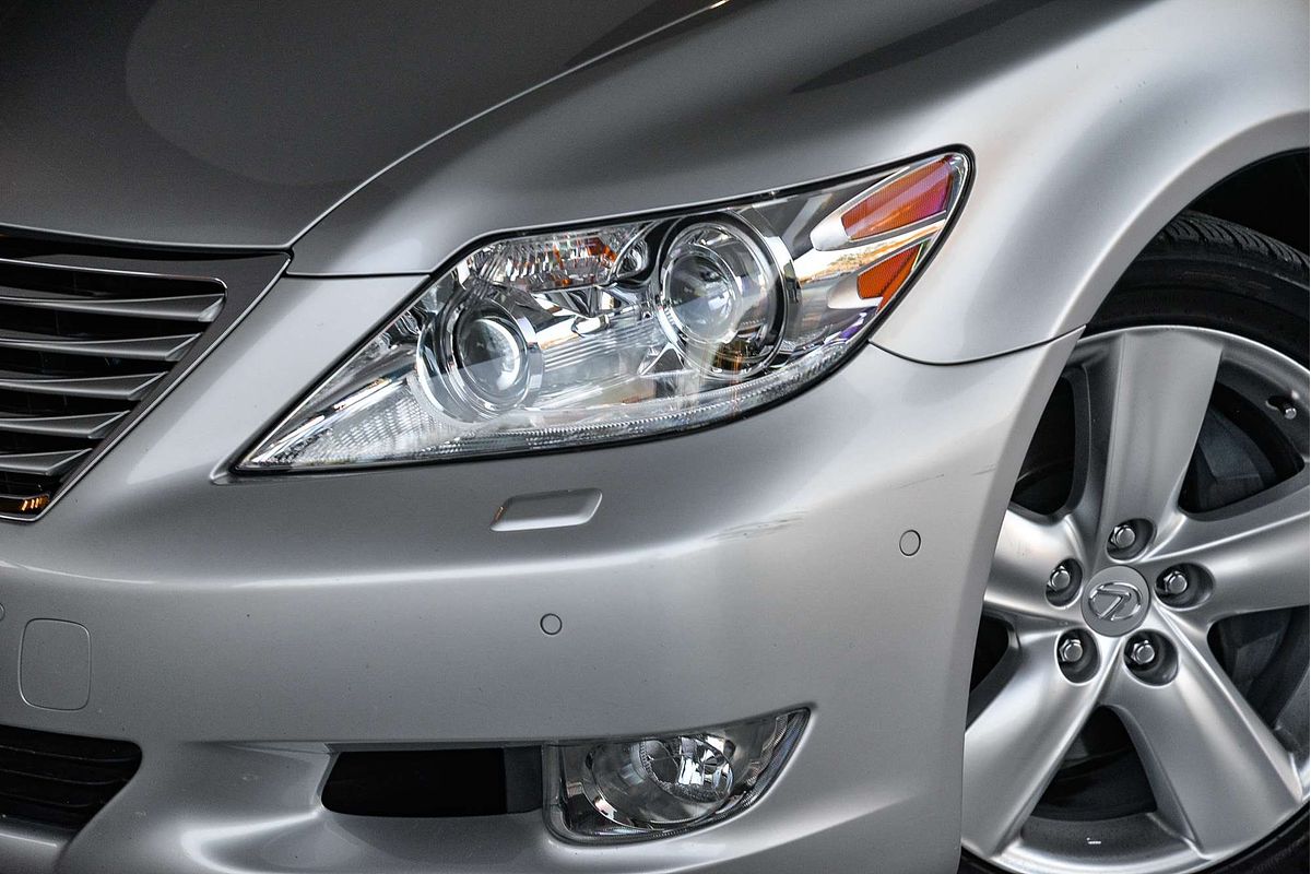 2010 Lexus LS LS460 USF40R
