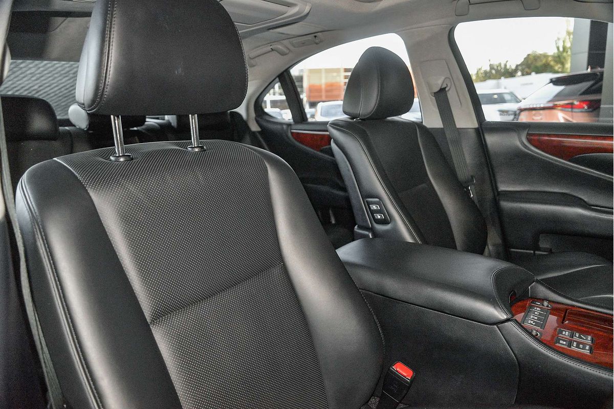 2010 Lexus LS LS460 USF40R