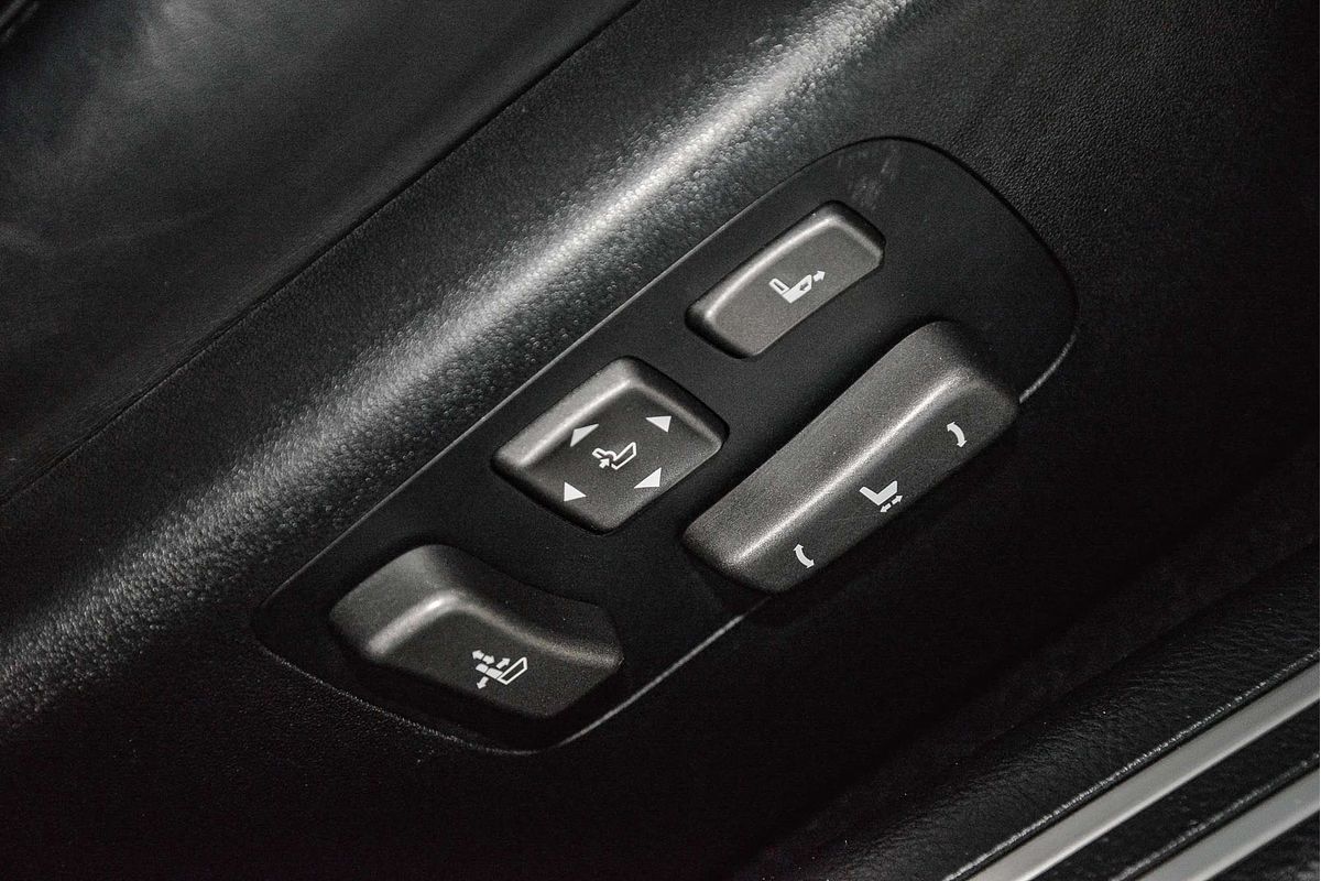 2010 Lexus LS LS460 USF40R