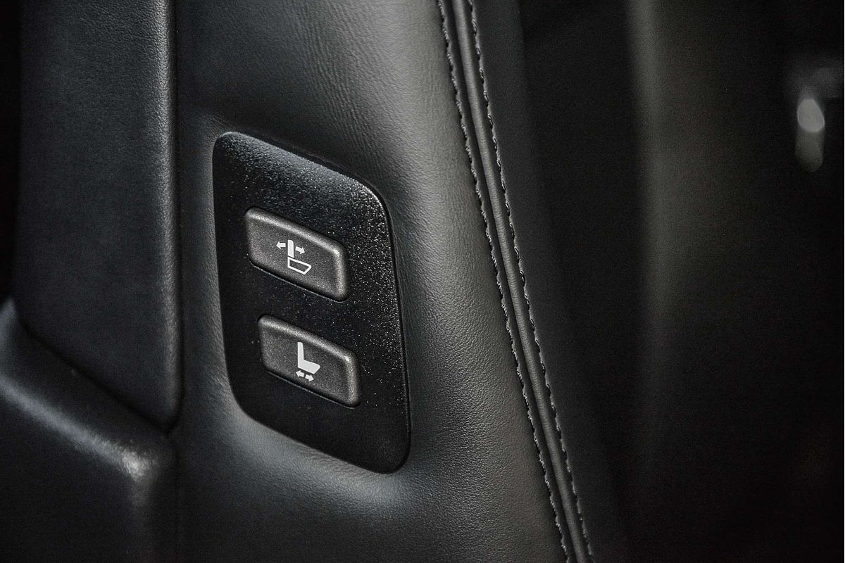 2010 Lexus LS LS460 USF40R
