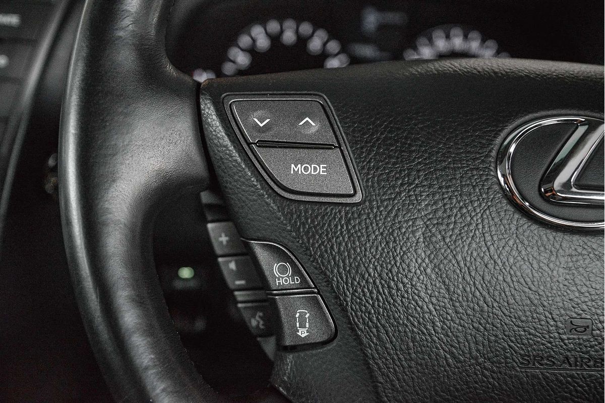 2010 Lexus LS LS460 USF40R