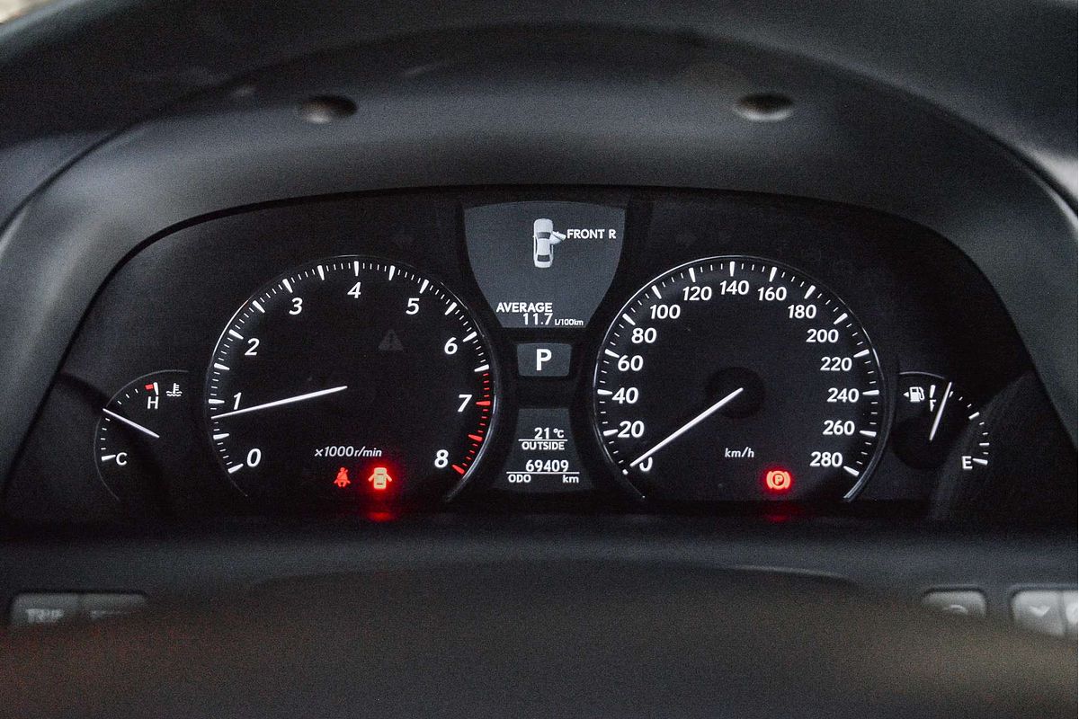 2010 Lexus LS LS460 USF40R