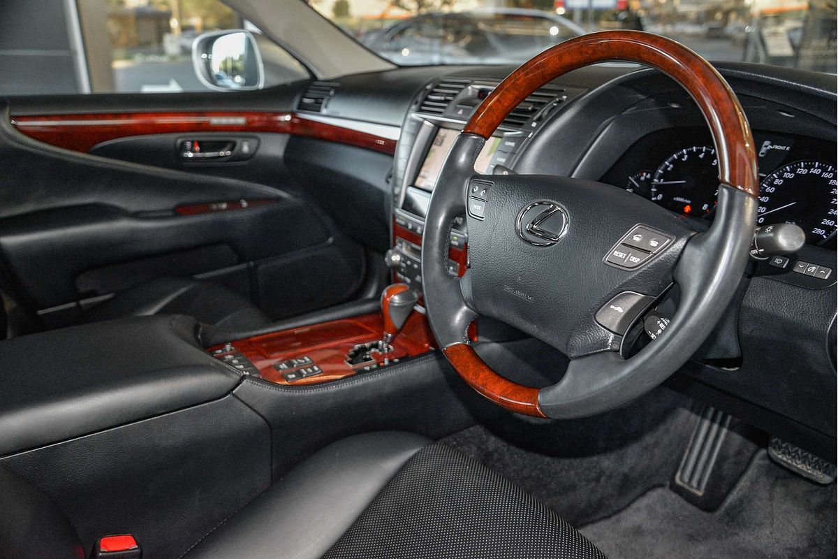 2010 Lexus LS LS460 USF40R