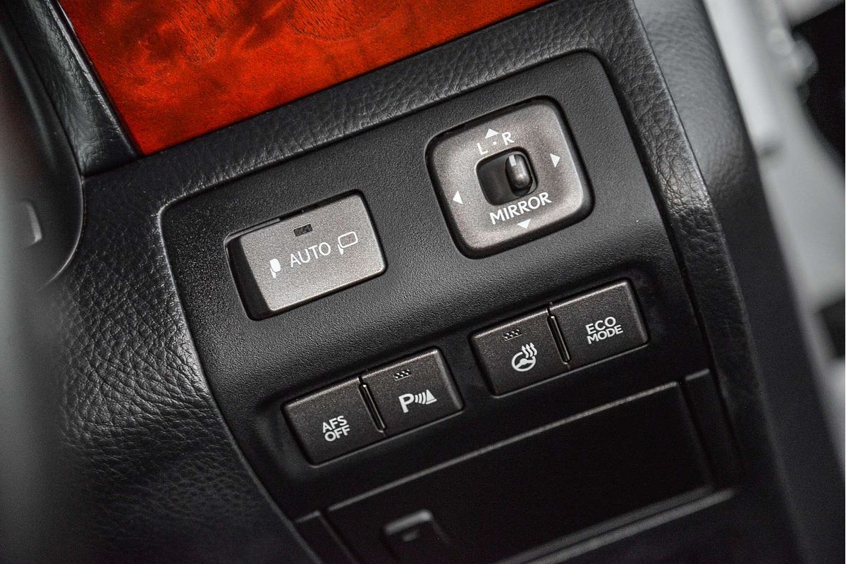 2010 Lexus LS LS460 USF40R