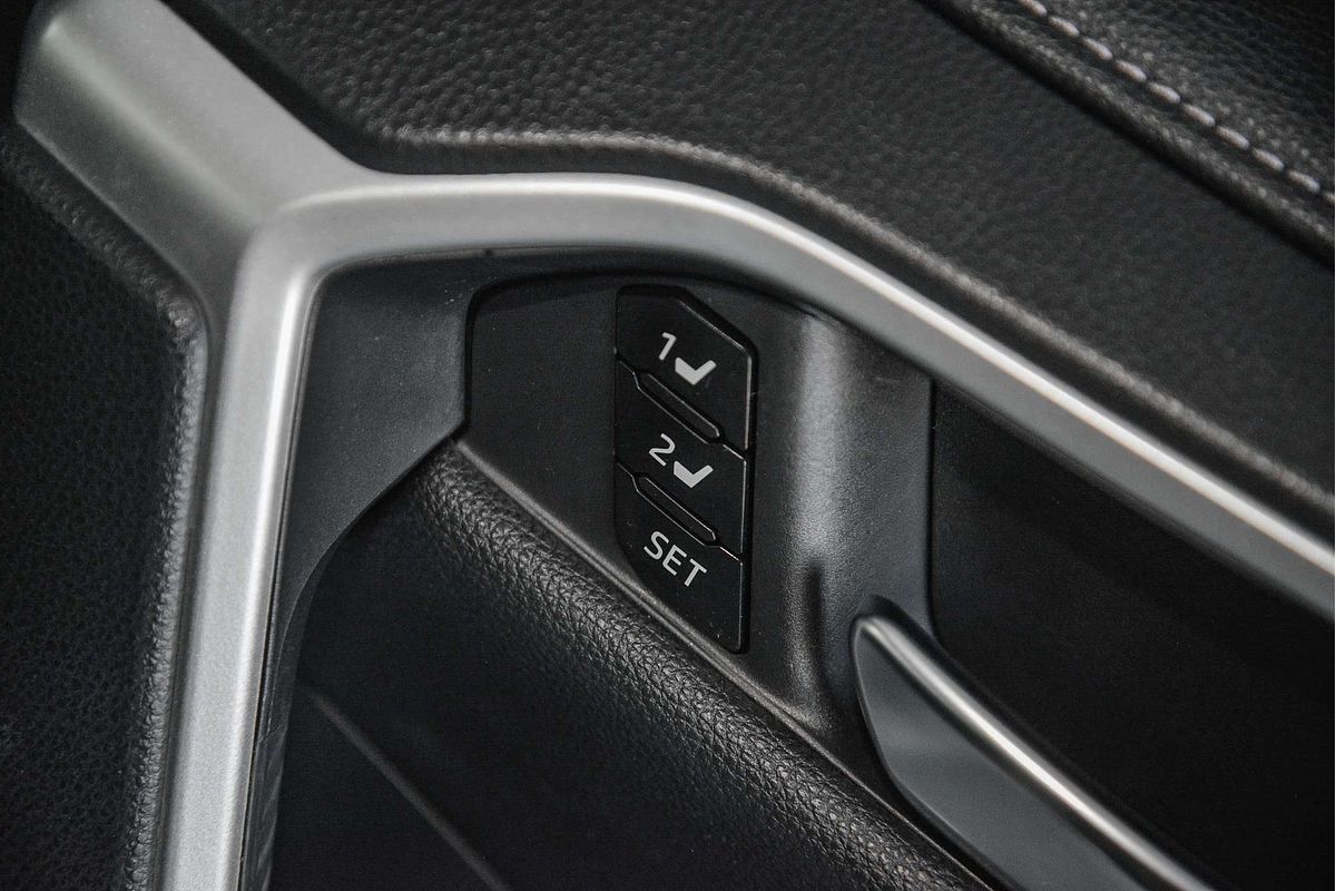2022 Toyota RAV4 Cruiser AXAH54R