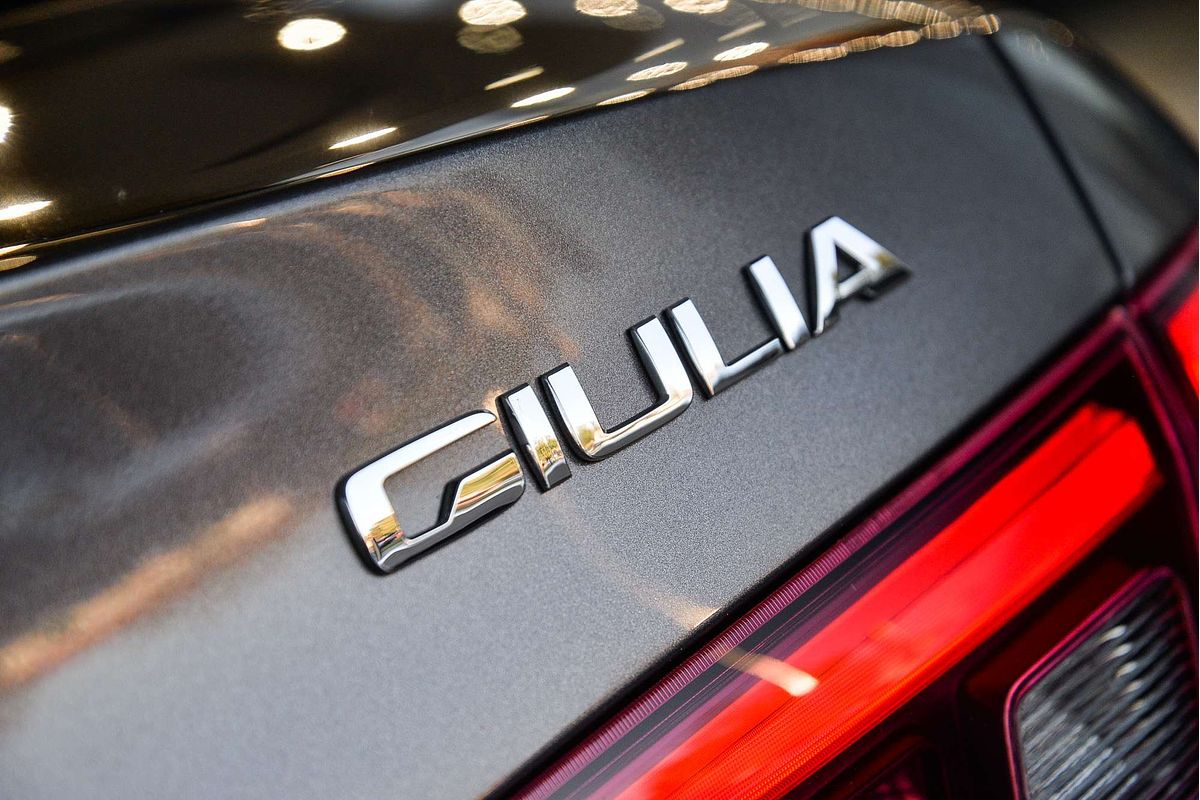 2019 Alfa Romeo Giulia Veloce