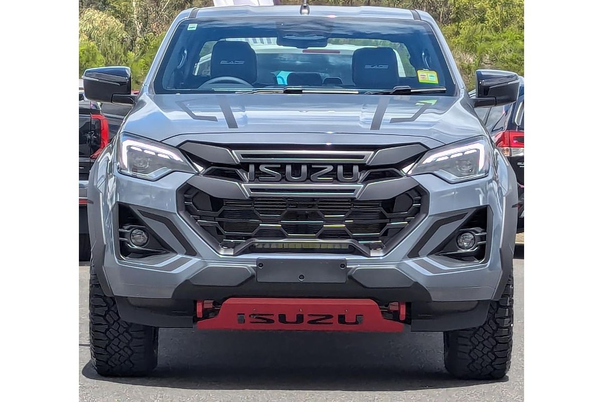 2025 Isuzu D-MAX BLADE 4X4