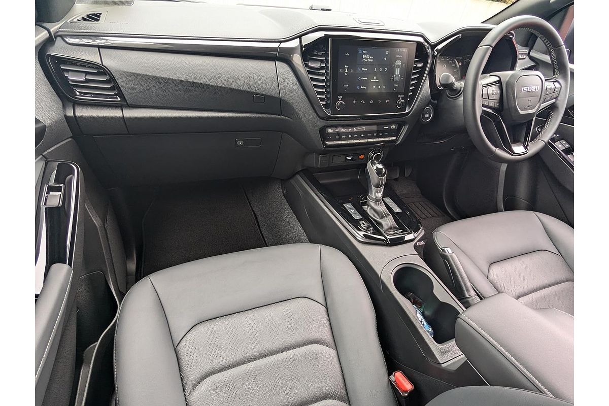 2025 Isuzu D-MAX BLADE 4X4