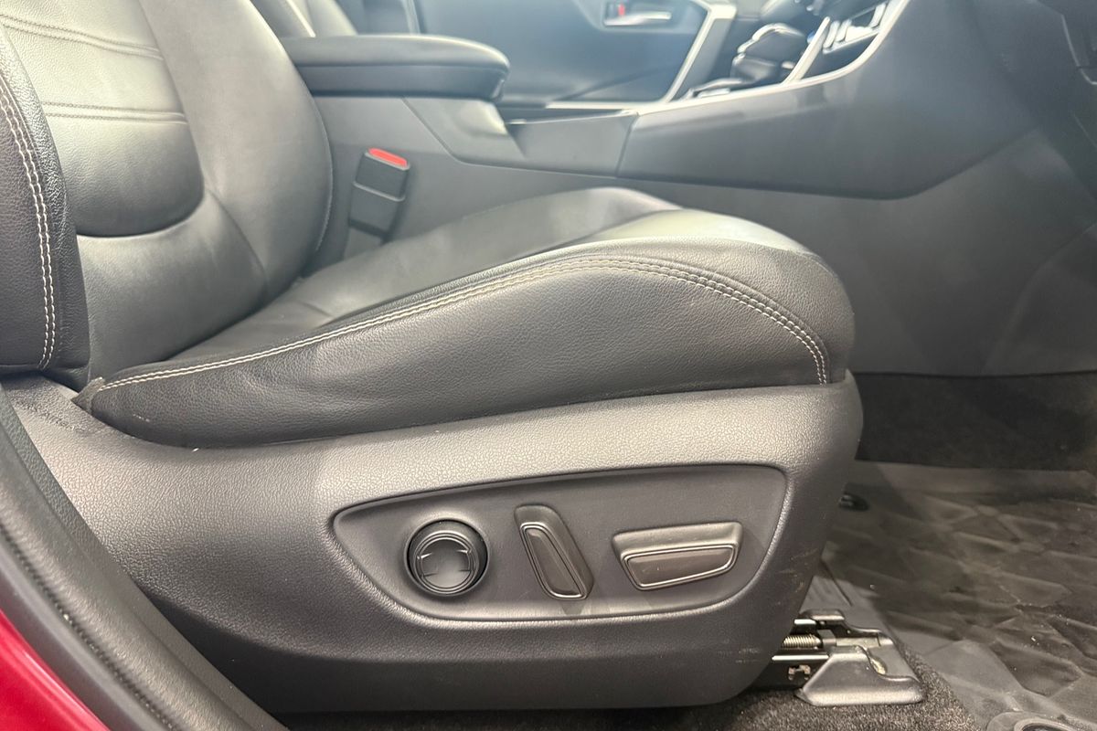 2020 Toyota RAV4 Cruiser AXAH54R