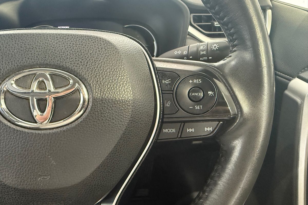 2020 Toyota RAV4 Cruiser AXAH54R