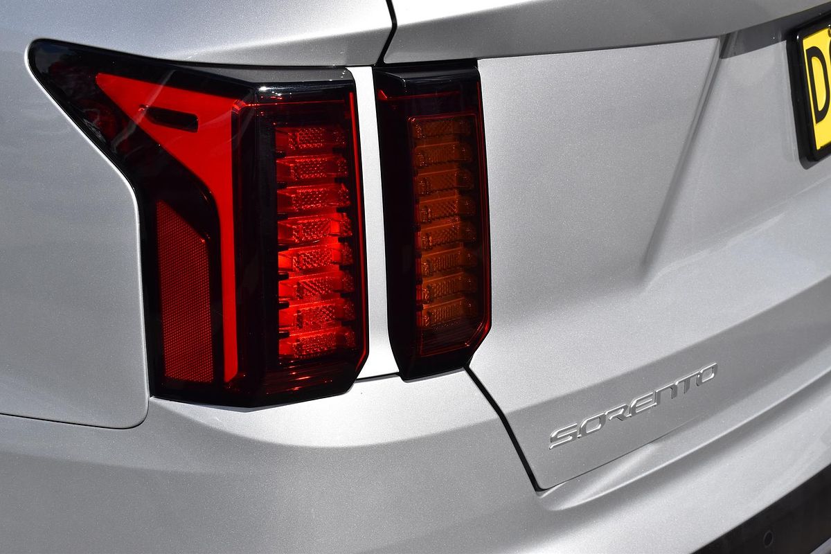 2023 Kia Sorento Sport MQ4