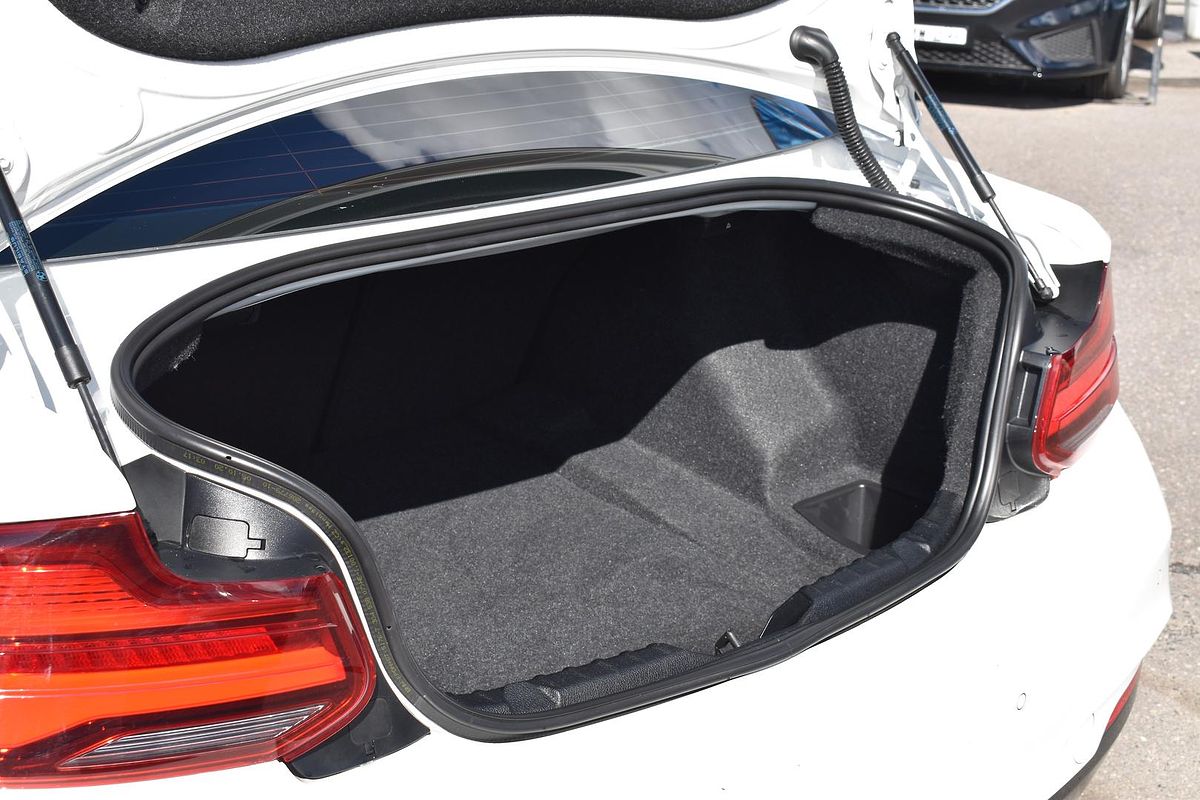2020 BMW 2 Series 220i M Sport F22 LCI