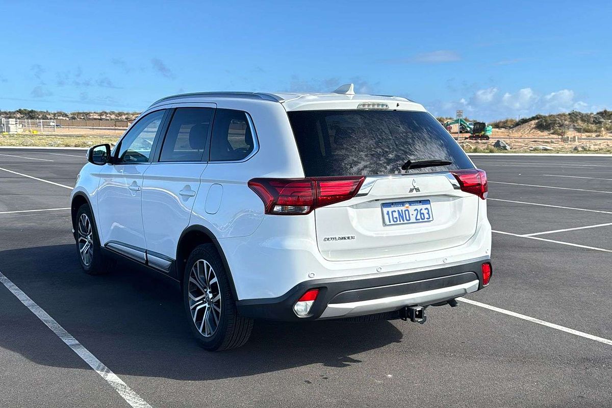 2017 Mitsubishi Outlander LS ZK