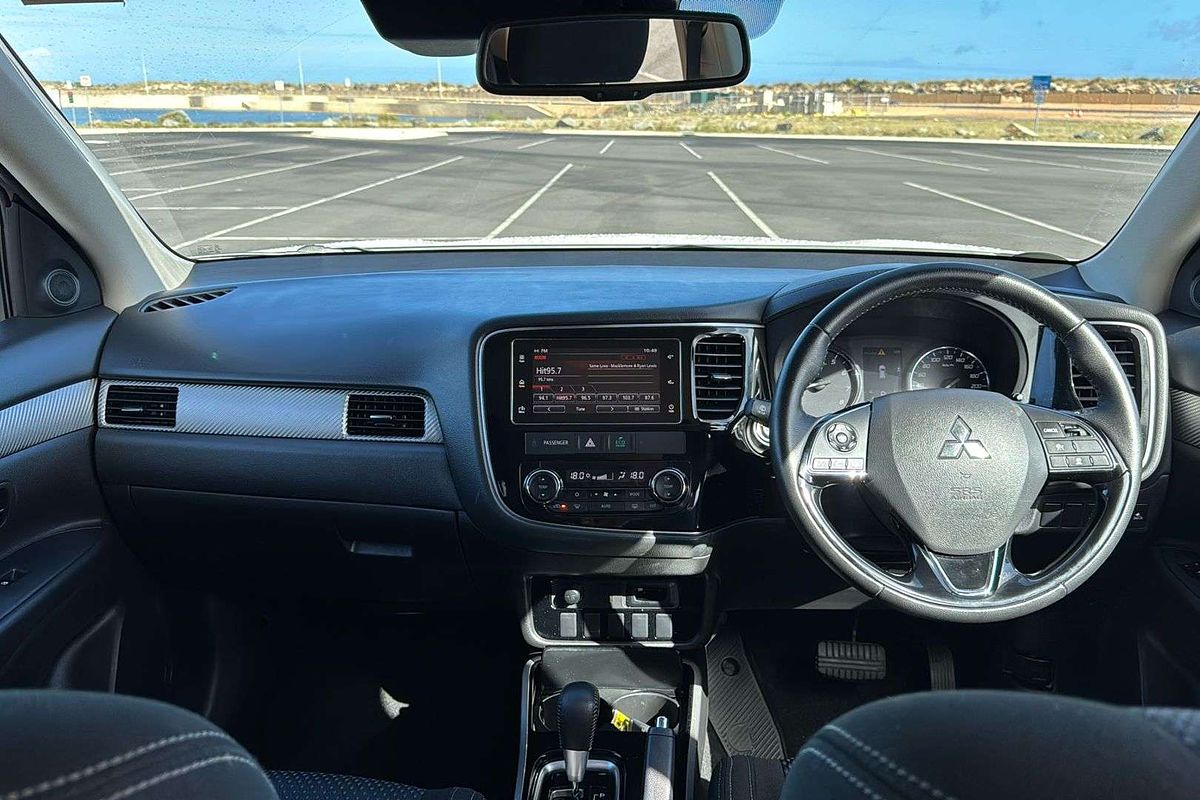 2017 Mitsubishi Outlander LS ZK