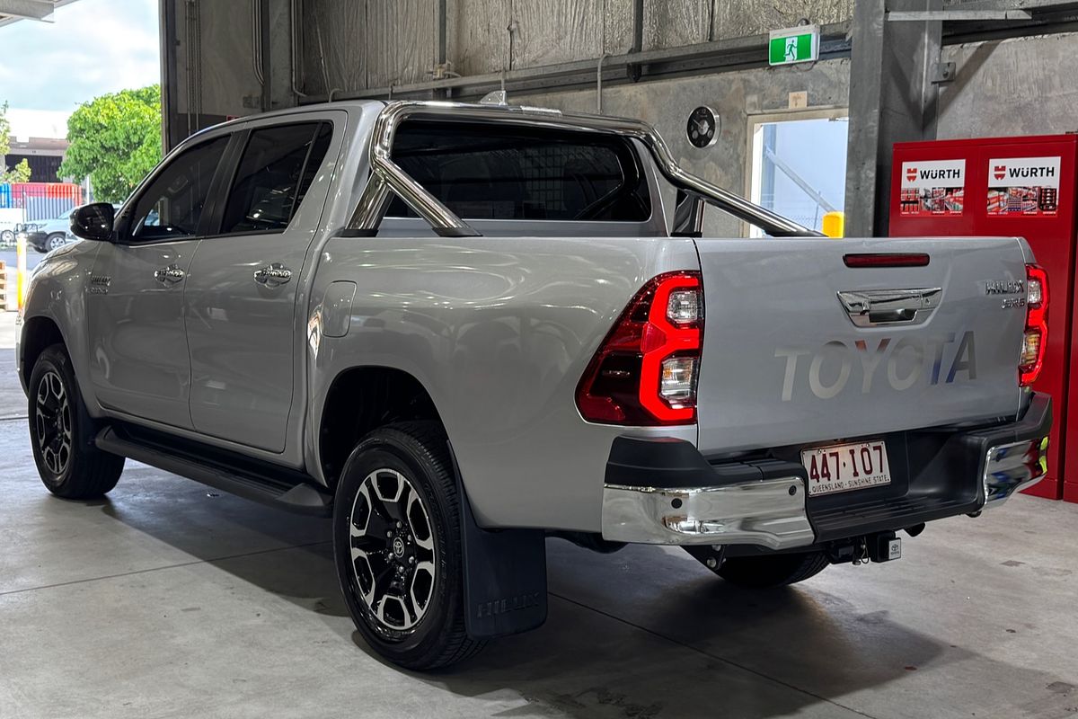 2023 Toyota Hilux SR5 GUN126R