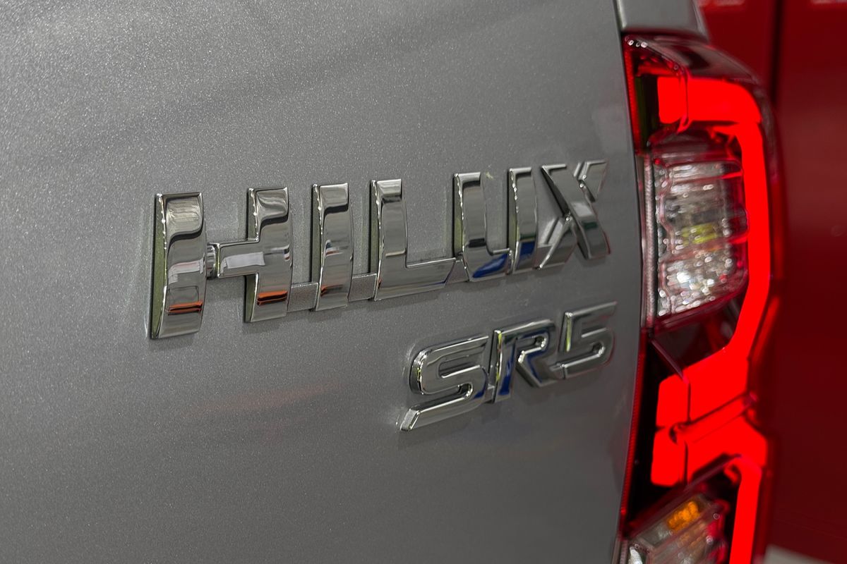 2023 Toyota Hilux SR5 GUN126R