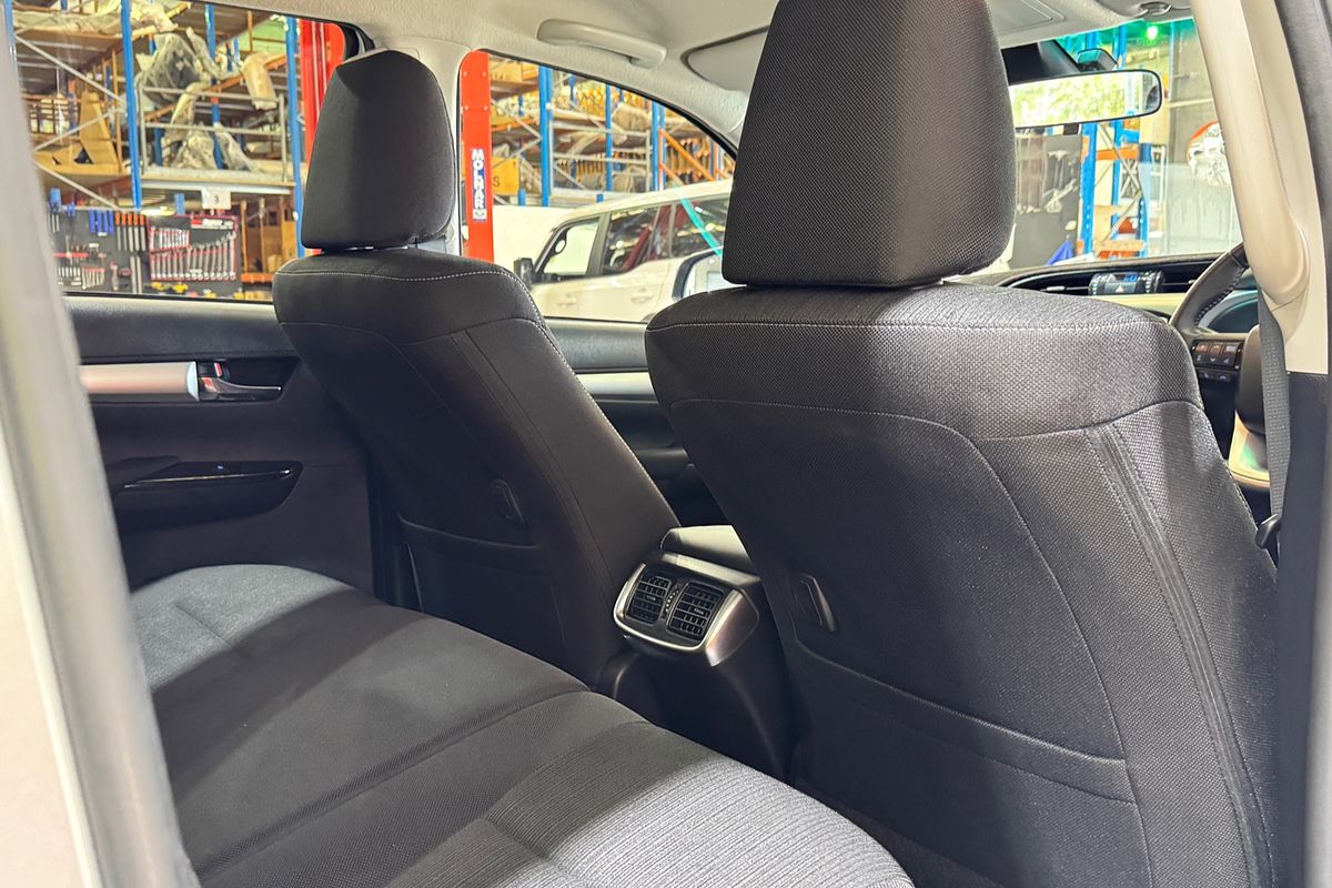 2023 Toyota Hilux SR5 GUN126R