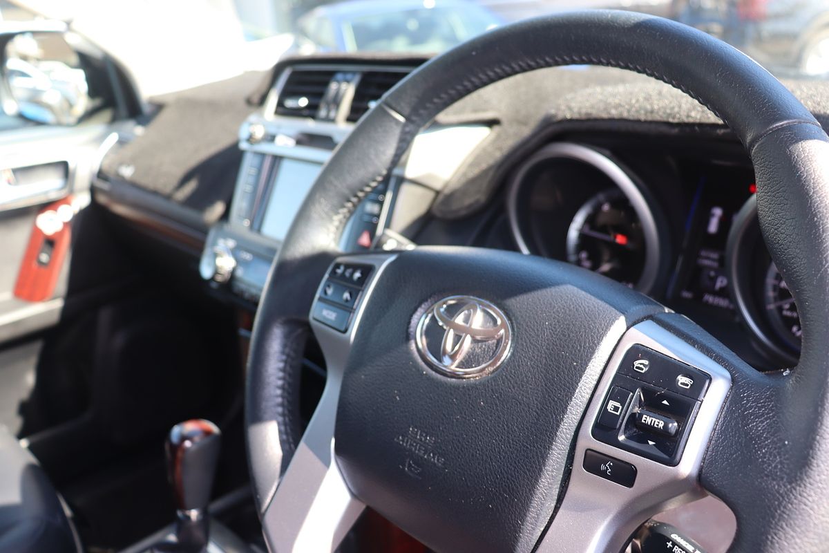 2017 Toyota Landcruiser Prado VX GDJ150R
