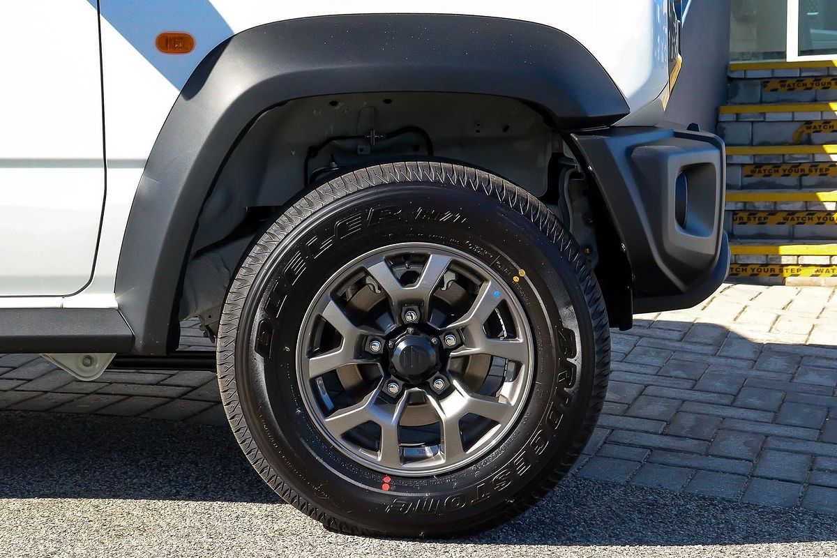 2025 Suzuki Jimny