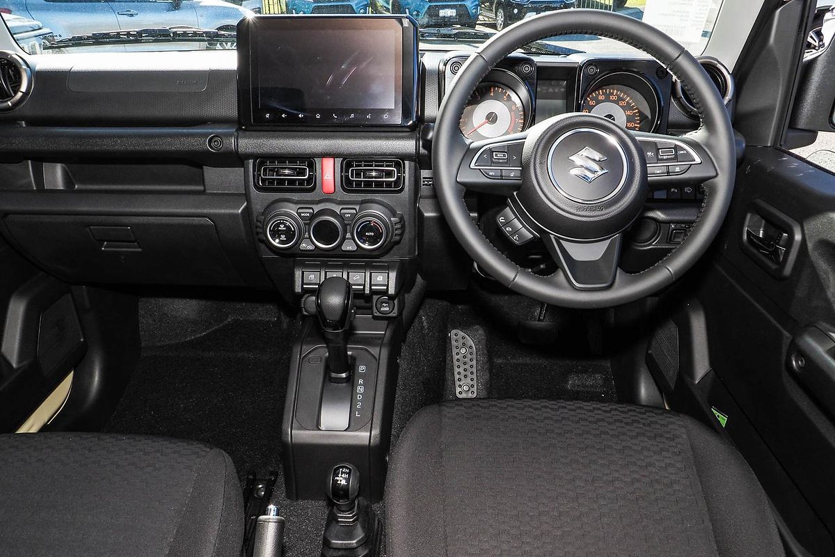 2025 Suzuki Jimny