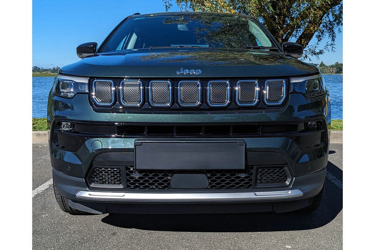 2023 Jeep Compass Limited M6
