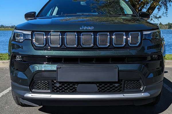 2023 Jeep Compass Limited M6