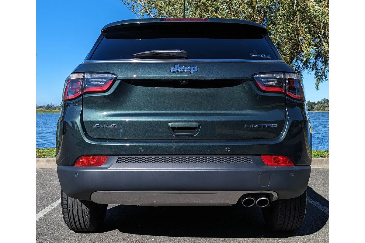 2023 Jeep Compass Limited M6