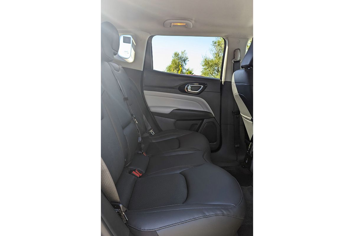 2023 Jeep Compass Limited M6