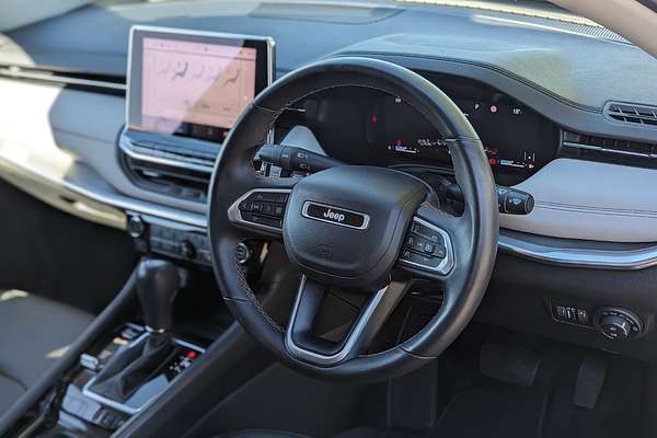2023 Jeep Compass Limited M6