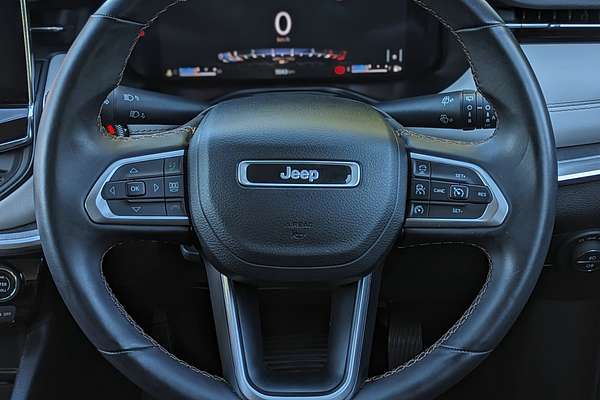 2023 Jeep Compass Limited M6