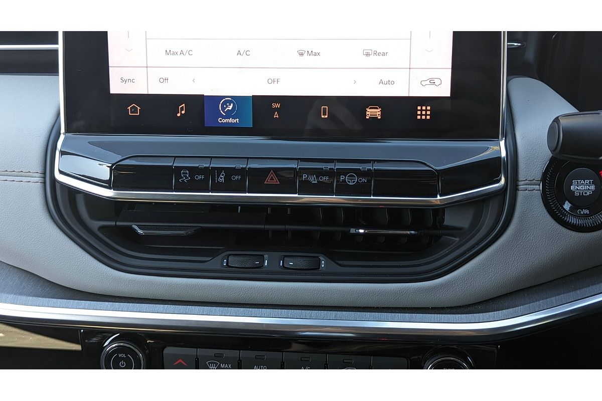 2023 Jeep Compass Limited M6