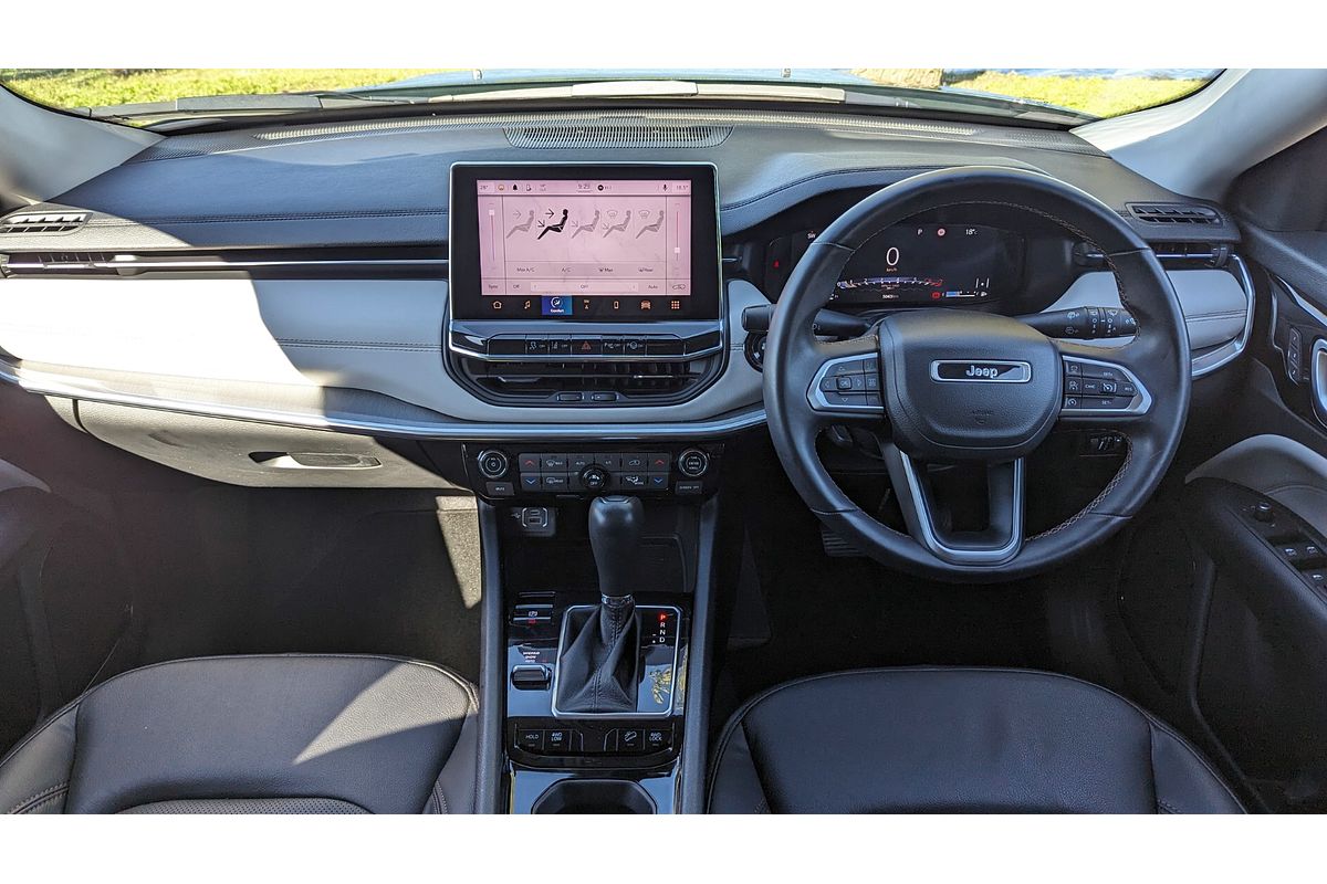 2023 Jeep Compass Limited M6